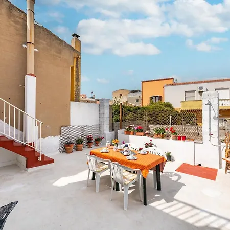 Apartment Domo De Maria SantʼAntìoco