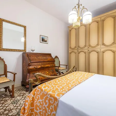 Domo De Maria Apartment *